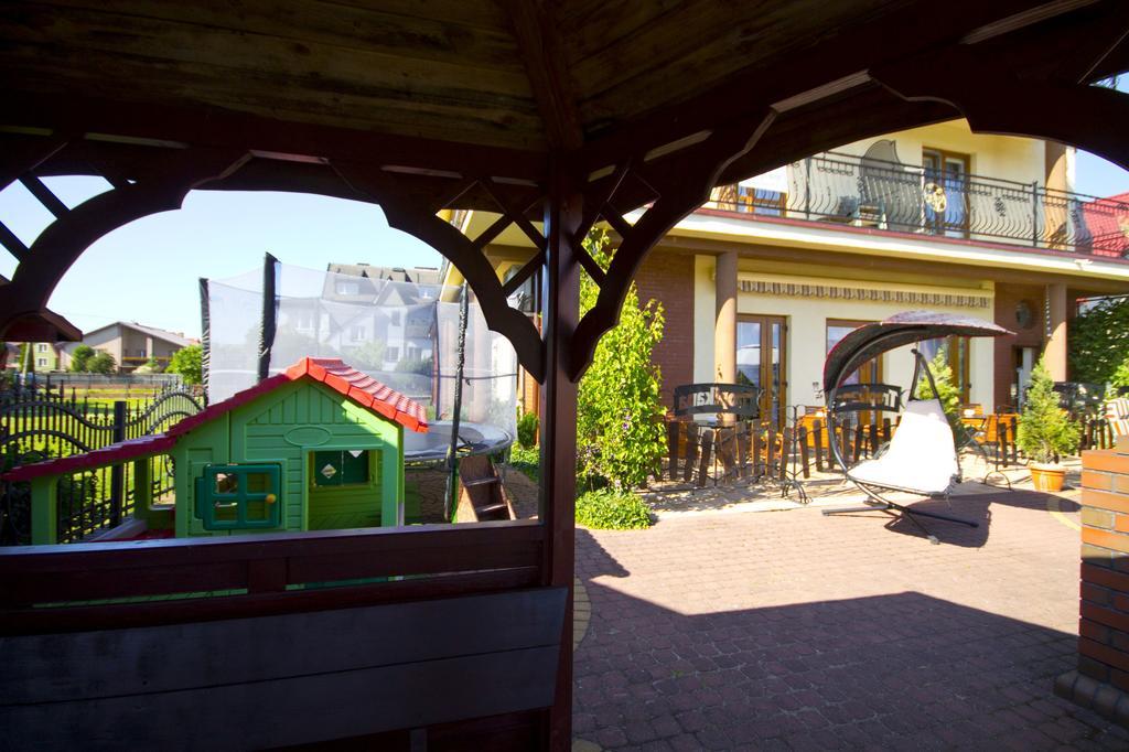 Villa Tropikana Łeba Buitenkant foto