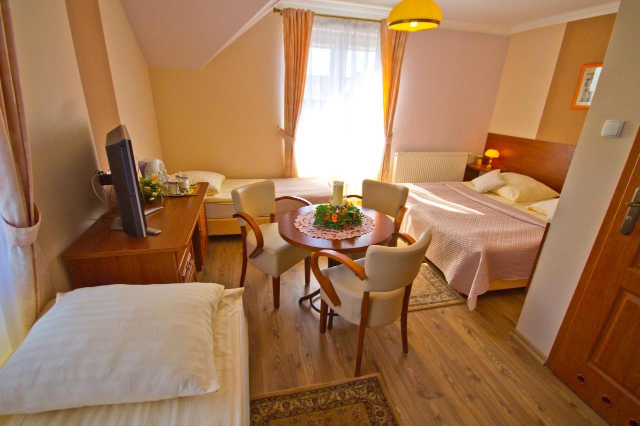 Villa Tropikana Łeba Buitenkant foto