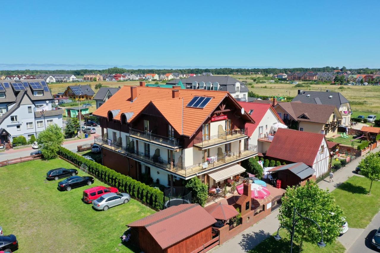 Villa Tropikana Łeba Buitenkant foto